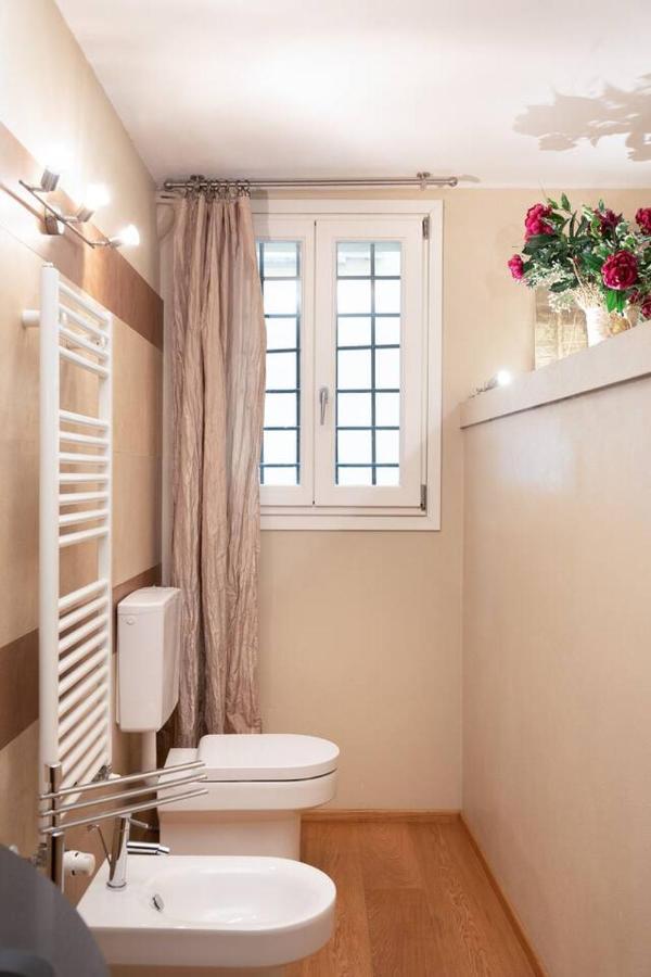 Fossalta Home, In The Heart Of The Historical Center Bolonia Exterior foto